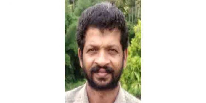 വാക്കുതര്ക്കം : ബന്ധുക്കള് പരസ്പരം വെട്ടി ; ഒരാള് കൊല്ലപ്പെട്ടു ഒരാളുടെ നില ഗുരുതരം വാക്കുതര്ക്കം : ബന്ധുക്കള് പരസ്പരം വെട്ടി ; ഒരാള് കൊല്ലപ്പെട്ടു ഒരാളുടെ നില ഗുരുതരം