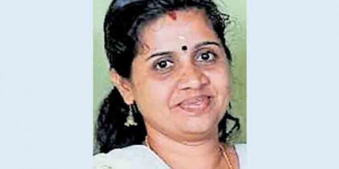 വാക്സിനെടുത്തതിനെ തുടര്ന്ന് ഗുരുതരാവസ്ഥയിലായ യുവതി മരണപ്പെട്ടു വാക്സിനെടുത്തതിനെ തുടര്ന്ന് ഗുരുതരാവസ്ഥയിലായ യുവതി മരണപ്പെട്ടു