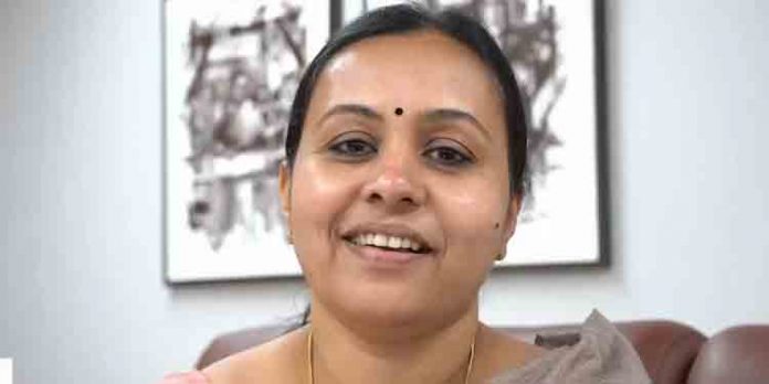 സംസ്ഥാനത്ത് കൊവിഡ് കേസുകള് ഉയര്ന്നതോടെ പരമാവധി പേരെ പരിശോധിക്കാനായി ആരോഗ്യ വകുപ്പ് ഊര്ജിത പദ്ധതി : വീണാ ജോര്ജ് സംസ്ഥാനത്ത് കൊവിഡ് കേസുകള് ഉയര്ന്നതോടെ പരമാവധി പേരെ പരിശോധിക്കാനായി ആരോഗ്യ വകുപ്പ് ഊര്ജിത പദ്ധതി : വീണാ ജോര്ജ്