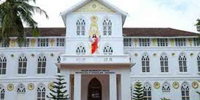 സിറോമലബാര് സഭയുടെ കുര്ബാനക്രമം പരിഷ്കരിക്കുന്നു ; 43 പൊതുനിര്ദേശങ്ങളാണ് ആരാധനക്രമ കമ്മിഷന് പുറപ്പെടുവിച്ചിരിക്കുന്നത് സിറോമലബാര് സഭയുടെ കുര്ബാനക്രമം പരിഷ്കരിക്കുന്നു ; 43 പൊതുനിര്ദേശങ്ങളാണ് ആരാധനക്രമ കമ്മിഷന് പുറപ്പെടുവിച്ചിരിക്കുന്നത്