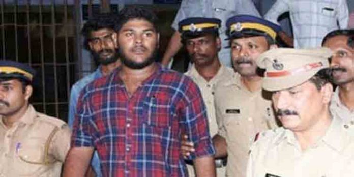 പന്തീരാങ്കാവ് യുഎപിഎ കേസില് അലന് ശുഹൈബിന് സുപ്രീം കോടതി നോട്ടിസ് പന്തീരാങ്കാവ് യുഎപിഎ കേസില് അലന് ശുഹൈബിന് സുപ്രീം കോടതി നോട്ടിസ്