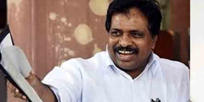 മകളെ പട്ടിക ജാതിക്കാരന് കെട്ടിച്ച് കൊടുക്കണമായിയരുന്നു അതാണ് നവോത്ഥാനം ; മുഖ്യമന്ത്രിക്കെതിരെ വിവാദ പരാമര്ശ്വവുമായി കൊടിക്കുന്നില് മകളെ പട്ടിക ജാതിക്കാരന് കെട്ടിച്ച് കൊടുക്കണമായിയരുന്നു അതാണ് നവോത്ഥാനം ; മുഖ്യമന്ത്രിക്കെതിരെ വിവാദ പരാമര്ശ്വവുമായി കൊടിക്കുന്നില്