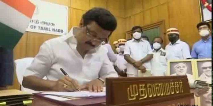 കാര്ഷിക നിയമങ്ങള്ക്കെതിരെ സ്റ്റാലിന് സര്ക്കാര് പ്രമേയം പാസാക്കി കാര്ഷിക നിയമങ്ങള്ക്കെതിരെ സ്റ്റാലിന് സര്ക്കാര് പ്രമേയം പാസാക്കി