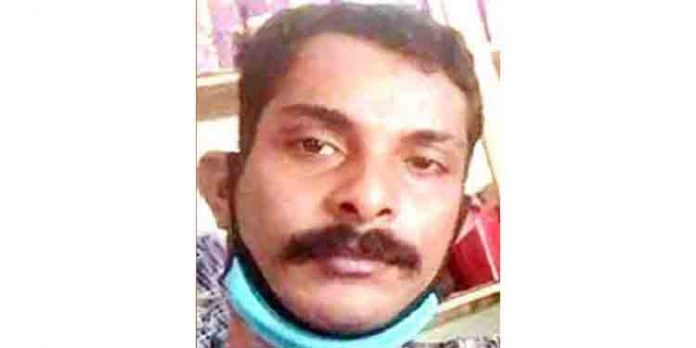 ഉളികൊണ്ട് മുറിവേറ്റ് ഓട്ടോ ഡ്രൈവര് മരിച്ചു ; സുഹൃത്ത് കസ്റ്റഡിയില് ഉളികൊണ്ട് മുറിവേറ്റ് ഓട്ടോ ഡ്രൈവര് മരിച്ചു ; സുഹൃത്ത് കസ്റ്റഡിയില്