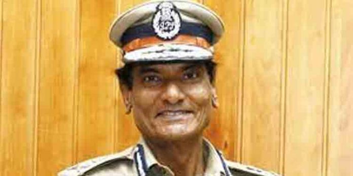 കോവിഡ് വ്യാപനം രൂക്ഷമാകുന്നു ; വ്യാപാരികളുടെ യോഗം പ്രാദേശികമായി വിളിച്ചുകൂട്ടാന് പോലീസ് നിര്ദേശം കോവിഡ് വ്യാപനം രൂക്ഷമാകുന്നു ; വ്യാപാരികളുടെ യോഗം പ്രാദേശികമായി വിളിച്ചുകൂട്ടാന് പോലീസ് നിര്ദേശം