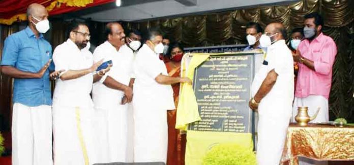 ശ്രീനാരായണ ദർശനങ്ങൾ കേരള നവോത്ഥാനത്തിന്റെ ചാലകശക്തി : മന്ത്രി സജി ചെറിയാന് ശ്രീനാരായണ ദർശനങ്ങൾ കേരള നവോത്ഥാനത്തിന്റെ ചാലകശക്തി : മന്ത്രി സജി ചെറിയാന്