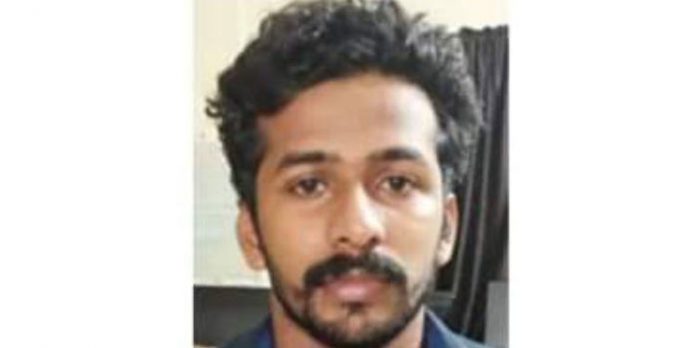 സ്വര്ണം വാങ്ങി പണയംവെച്ചു – തിരിച്ചെടുത്തുനല്കിയില്ല ; വീട്ടമ്മയുടെ ആത്മഹത്യയില് യുവാവ് അറസ്റ്റില് സ്വര്ണം വാങ്ങി പണയംവെച്ചു – തിരിച്ചെടുത്തുനല്കിയില്ല ; വീട്ടമ്മയുടെ ആത്മഹത്യയില് യുവാവ് അറസ്റ്റില്