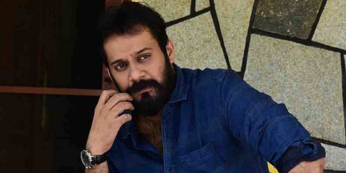 നടൻ ബാലയുടെ വീടിനു നേരെ ആക്രമണം, സംഭവം ബാല വീട്ടിലില്ലാത്ത തക്കം നോക്കി നടൻ ബാലയുടെ വീടിനു നേരെ ആക്രമണം, സംഭവം ബാല വീട്ടിലില്ലാത്ത തക്കം നോക്കി