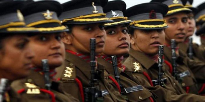 25 വര്ഷത്തെ സേവനം ; അഞ്ച് വനിതാ ഓഫീസര്മാര്ക്ക് കേണല് പദവി നല്കി സൈന്യം 25 വര്ഷത്തെ സേവനം ; അഞ്ച് വനിതാ ഓഫീസര്മാര്ക്ക് കേണല് പദവി നല്കി സൈന്യം