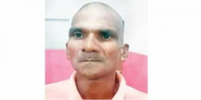 തേങ്ങയിടാനെന്ന വ്യാജേനയെത്തി വിദ്യാര്ഥിനിയെ ആക്രമിച്ചു ; പ്രതി പിടിയില് തേങ്ങയിടാനെന്ന വ്യാജേനയെത്തി വിദ്യാര്ഥിനിയെ ആക്രമിച്ചു ; പ്രതി പിടിയില്