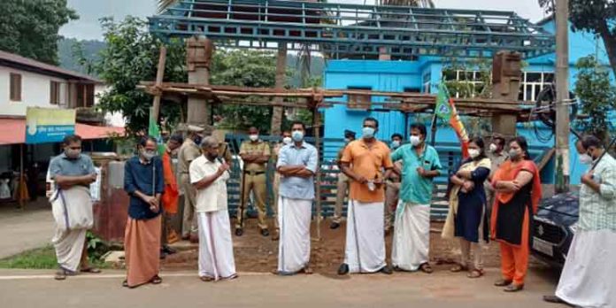 റാന്നി പെരുനാട് ഗ്രാമപഞ്ചായത്തിലെ നിര്മ്മാണ പ്രവര്ത്തനങ്ങളില് വന് അഴിമതി ; ബി.ജെ.പി റാന്നി പെരുനാട് ഗ്രാമപഞ്ചായത്തിലെ നിര്മ്മാണ പ്രവര്ത്തനങ്ങളില് വന് അഴിമതി ; ബി.ജെ.പി