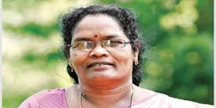 ഗോത്ര സ്വത്വത്തെ തകർക്കരുത് ; ഏകീക്രത സിവിൽ കോഡിനെ എതിർത്ത് സി.കെ ജാനു ഗോത്ര സ്വത്വത്തെ തകർക്കരുത് ; ഏകീക്രത സിവിൽ കോഡിനെ എതിർത്ത് സി.കെ ജാനു
