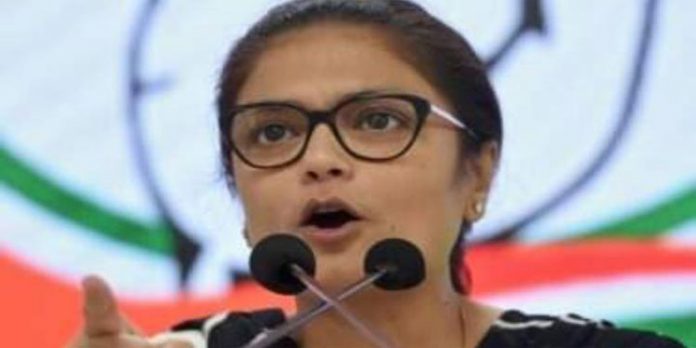 അഖിലേന്ത്യ മഹിളാകോൺഗ്രസ് അധ്യക്ഷ സുഷ്മിത ദേവ് രാജി വെച്ചു ; ട്വിറ്റർ പ്രൊഫൈലിൽ മുൻ കോൺഗ്രസ് പ്രവർത്തക അഖിലേന്ത്യ മഹിളാകോൺഗ്രസ് അധ്യക്ഷ സുഷ്മിത ദേവ് രാജി വെച്ചു ; ട്വിറ്റർ പ്രൊഫൈലിൽ മുൻ കോൺഗ്രസ് പ്രവർത്തക