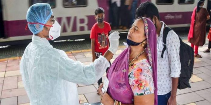 രാജ്യത്ത് 40134 കൊവിഡ് കേസുകള് കൂടി ; 24 മണിക്കൂറിനിടെ 422 മരണം രാജ്യത്ത് 40134 കൊവിഡ് കേസുകള് കൂടി ; 24 മണിക്കൂറിനിടെ 422 മരണം