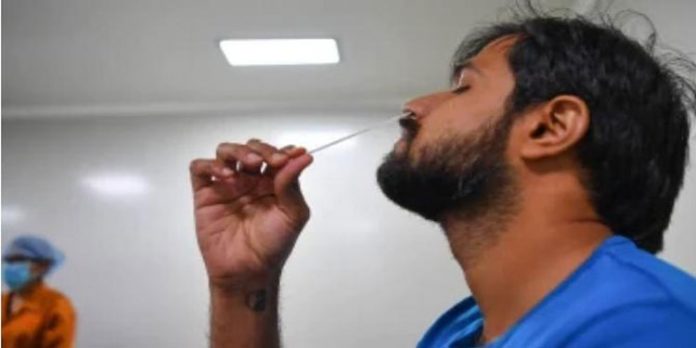 കോവിഡ് സ്വയം പരിശോധനാ കിറ്റ് ; കണക്ക് കിട്ടാതെ ആരോഗ്യവകുപ്പ് കോവിഡ് സ്വയം പരിശോധനാ കിറ്റ് ; കണക്ക് കിട്ടാതെ ആരോഗ്യവകുപ്പ്