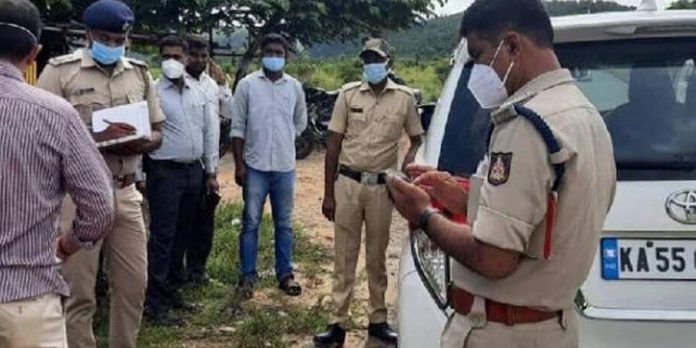 മൈസൂരു കൂട്ടബലാത്സംഗ കേസ് ; ഒളിവിലായിരുന്ന പ്രതി പിടിയിൽ മൈസൂരു കൂട്ടബലാത്സംഗ കേസ് ; ഒളിവിലായിരുന്ന പ്രതി പിടിയിൽ