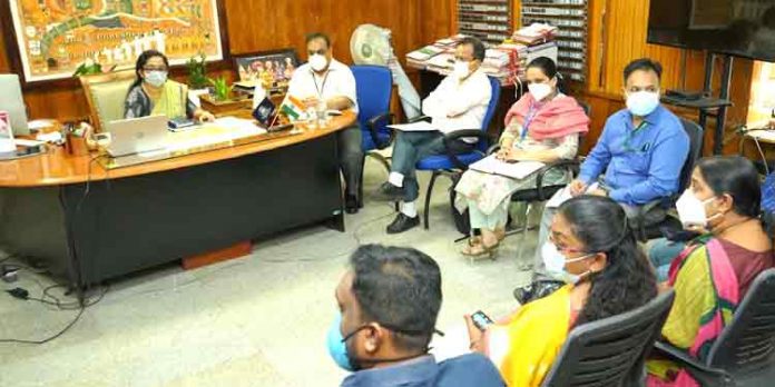 കോവിഡ് പ്രതിരോധ പ്രവര്ത്തനങ്ങളില് പൂര്ണ തൃപ്തരായി കേന്ദ്ര സംഘം കോവിഡ് പ്രതിരോധ പ്രവര്ത്തനങ്ങളില് പൂര്ണ തൃപ്തരായി കേന്ദ്ര സംഘം
