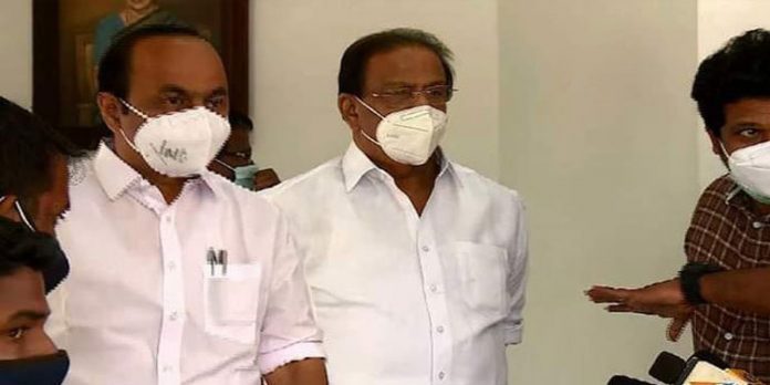 ഡിസിസി അധ്യക്ഷന്മാരുടെ പട്ടിക ; ദില്ലി ചർച്ചകളിലും അന്തിമ തീരുമാനമില്ല – അഞ്ച് ജില്ലകളിൽ ആശയക്കുഴപ്പം ഡിസിസി അധ്യക്ഷന്മാരുടെ പട്ടിക ; ദില്ലി ചർച്ചകളിലും അന്തിമ തീരുമാനമില്ല – അഞ്ച് ജില്ലകളിൽ ആശയക്കുഴപ്പം