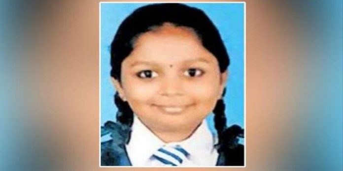 പുതിയ സൈക്കിള് കൂട്ടുകാരെ കാണിക്കാനായി കൊണ്ട് പോകവേ അപകടം ; എട്ടാം ക്ലാസുകാരിക്ക് ദാരുണാന്ത്യം പുതിയ സൈക്കിള് കൂട്ടുകാരെ കാണിക്കാനായി കൊണ്ട് പോകവേ അപകടം ; എട്ടാം ക്ലാസുകാരിക്ക് ദാരുണാന്ത്യം