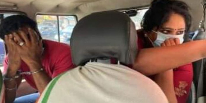 കോഴിക്കോട് ഇരുപത് കിലോ കഞ്ചാവുമായി സ്ത്രീയടക്കം രണ്ട് പേര് പിടിയില് കോഴിക്കോട് ഇരുപത് കിലോ കഞ്ചാവുമായി സ്ത്രീയടക്കം രണ്ട് പേര് പിടിയില്