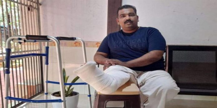 കരിപ്പൂർ വിമാനപകടം ; ചികിത്സാ സഹായം നിർത്താന് എയർ ഇന്ത്യ – പരിക്കേറ്റവർക്ക് കത്തയച്ചു കരിപ്പൂർ വിമാനപകടം ; ചികിത്സാ സഹായം നിർത്താന് എയർ ഇന്ത്യ – പരിക്കേറ്റവർക്ക് കത്തയച്ചു