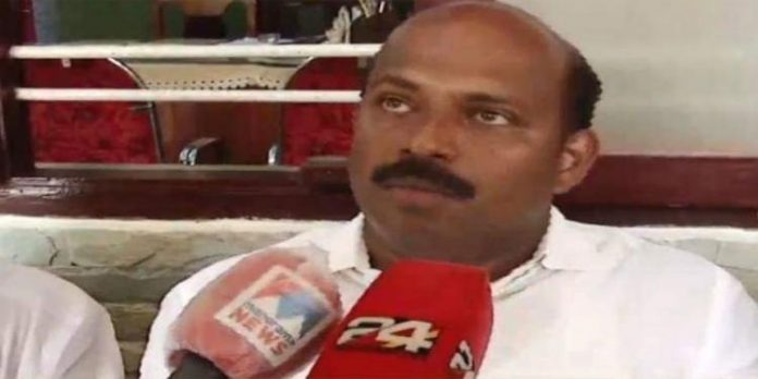 എം ലിജുവിനെതിരെ ആരോപണവുമായി കോൺഗ്രസ് നടപടി നേരിട്ട നേതാവ് കുഞ്ഞുമോൻ എം ലിജുവിനെതിരെ ആരോപണവുമായി കോൺഗ്രസ് നടപടി നേരിട്ട നേതാവ് കുഞ്ഞുമോൻ