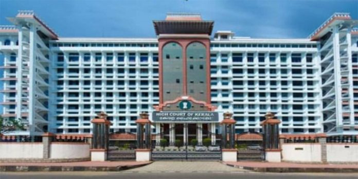 ആൾത്തിരക്ക് ; ബെവ്കോ ഔട്ട്ലെറ്റുകൾ മാറ്റി സ്ഥാപിക്കുന്ന നടപടികൾ എന്തായി എന്ന് സർക്കാരിനോട് ഹൈക്കോടതി ആൾത്തിരക്ക് ; ബെവ്കോ ഔട്ട്ലെറ്റുകൾ മാറ്റി സ്ഥാപിക്കുന്ന നടപടികൾ എന്തായി എന്ന് സർക്കാരിനോട് ഹൈക്കോടതി