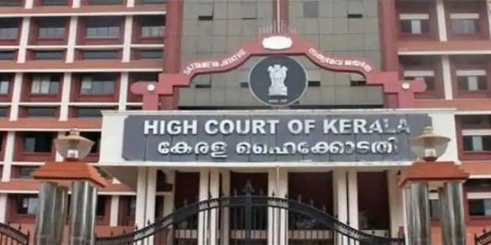 സിനിമാ ലൊക്കേഷനുകളിൽ ആഭ്യന്തര പരാതി പരിഹാര സെൽ വരുമോ? ഹൈക്കോടതി വിധി ഇന്ന് സിനിമാ ലൊക്കേഷനുകളിൽ ആഭ്യന്തര പരാതി പരിഹാര സെൽ വരുമോ? ഹൈക്കോടതി വിധി ഇന്ന്