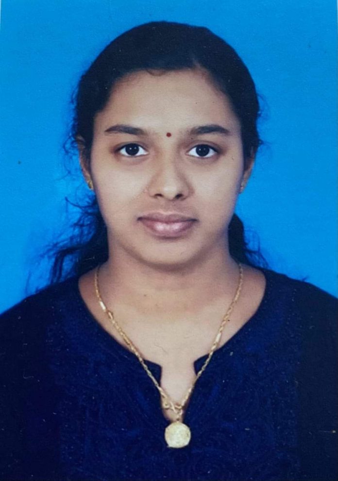 ബയോളജിയിൽ ഡോക്ടറേറ്റ് നേടി ധന്യ രാധാകൃഷ്ണന് ബയോളജിയിൽ ഡോക്ടറേറ്റ് നേടി ധന്യ രാധാകൃഷ്ണന്