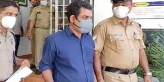 കൊലപാതകം നടന്നത് വിജനമായ സ്ഥലത്ത് – മൃതദേഹം കണ്ടെത്തിയത് 10 കിലോമീറ്റര് അകലെ ; കൂടുതല് തെളിവുകള് കൊലപാതകം നടന്നത് വിജനമായ സ്ഥലത്ത് – മൃതദേഹം കണ്ടെത്തിയത് 10 കിലോമീറ്റര് അകലെ ; കൂടുതല് തെളിവുകള്