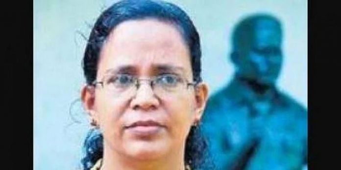 കെകെ രമയുടെ പരാതിയിൽ കേസെടുക്കാതെ സൈബർ പോലീസ് കെകെ രമയുടെ പരാതിയിൽ കേസെടുക്കാതെ സൈബർ പോലീസ്