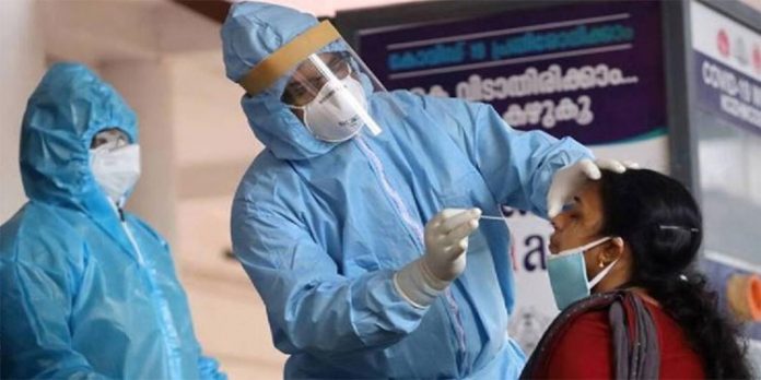 കോഴിക്കോട് കൊവിഡ് പ്രതിരോധം ശക്തമാക്കണമെന്ന് കേന്ദ്രസംഘം ; പരിശോധനകള് വര്ധിപ്പിക്കാന് നിര്ദേശം കോഴിക്കോട് കൊവിഡ് പ്രതിരോധം ശക്തമാക്കണമെന്ന് കേന്ദ്രസംഘം ; പരിശോധനകള് വര്ധിപ്പിക്കാന് നിര്ദേശം