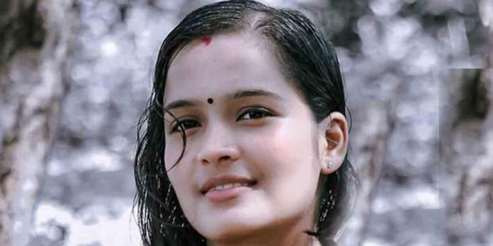 പിറന്നാൾ ദിനത്തിൽ യുവതി ഭർതൃവീട്ടിൽ മരിച്ച നിലയിൽ ; ദുരൂഹതയുണ്ടെന്നു ബന്ധുക്കൾ പിറന്നാൾ ദിനത്തിൽ യുവതി ഭർതൃവീട്ടിൽ മരിച്ച നിലയിൽ ; ദുരൂഹതയുണ്ടെന്നു ബന്ധുക്കൾ