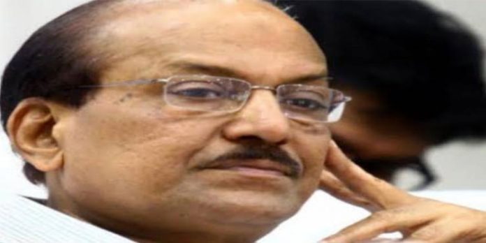 ലീഗ് നേതൃയോഗത്തില് ഒറ്റപ്പെട്ട് കുഞ്ഞാലിക്കുട്ടി ; പദവിയൊഴിയുമെന്ന് ഭീഷണി – പൊട്ടിത്തെറിച്ച് കെ.പി.എ മജീദ് ലീഗ് നേതൃയോഗത്തില് ഒറ്റപ്പെട്ട് കുഞ്ഞാലിക്കുട്ടി ; പദവിയൊഴിയുമെന്ന് ഭീഷണി – പൊട്ടിത്തെറിച്ച് കെ.പി.എ മജീദ്