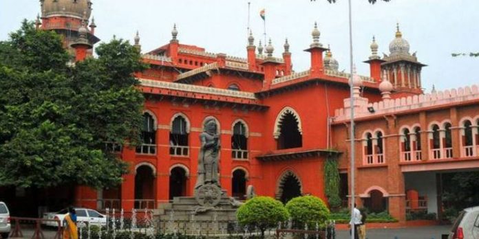 ആദ്യ ലൈംഗികാതിക്രമം ചെറുക്കുന്നതിലെ പരാജയം സമ്മതത്തിന് തുല്യം : മദ്രാസ് ഹൈക്കോടതി ആദ്യ ലൈംഗികാതിക്രമം ചെറുക്കുന്നതിലെ പരാജയം സമ്മതത്തിന് തുല്യം : മദ്രാസ് ഹൈക്കോടതി