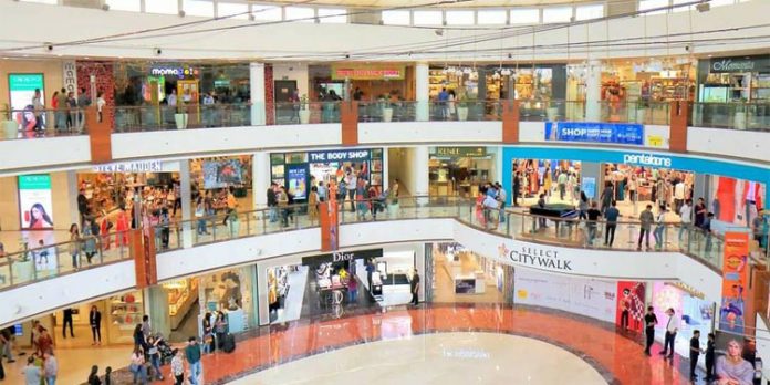 ഇളവിൽ തുറന്ന് മാളുകൾ ; കോവിഡ് മാനദണ്ഡം പാലിച്ച് പ്രവേശനം ഇളവിൽ തുറന്ന് മാളുകൾ ; കോവിഡ് മാനദണ്ഡം പാലിച്ച് പ്രവേശനം