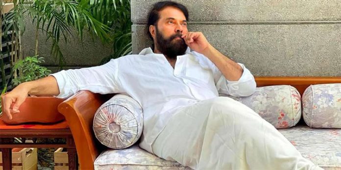 ജനങ്ങളുടെ പണം മുടക്കിയുള്ള വലിയ ആദരവ് എനിക്കു വേണ്ട ; മമ്മൂട്ടിയുടെ തീരുമാനത്തിന് കയ്യടിച്ച് സോഷ്യൽ മീഡിയ ജനങ്ങളുടെ പണം മുടക്കിയുള്ള വലിയ ആദരവ് എനിക്കു വേണ്ട ; മമ്മൂട്ടിയുടെ തീരുമാനത്തിന് കയ്യടിച്ച് സോഷ്യൽ മീഡിയ