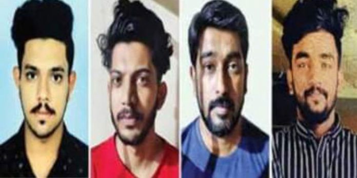 മണിചെയിന് തട്ടിപ്പ് ; ഇതുവരെ പിടിയിലായത് നാലുപേര് – അന്വേഷണം വ്യാപിപ്പിച്ച് പോലീസ് മണിചെയിന് തട്ടിപ്പ് ; ഇതുവരെ പിടിയിലായത് നാലുപേര് – അന്വേഷണം വ്യാപിപ്പിച്ച് പോലീസ്