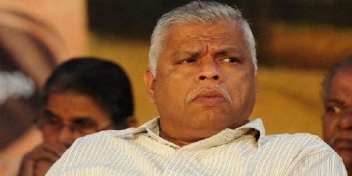 ആദ്യം ബ്രിട്ടീഷ് സേവ ; പിന്നെ വാരിയംകുന്നനെ താലിബാനാക്കി – അടുത്തത് എ.കെ.ജി ആകുമോയെന്ന് എം.വി ജയരാജന് ആദ്യം ബ്രിട്ടീഷ് സേവ ; പിന്നെ വാരിയംകുന്നനെ താലിബാനാക്കി – അടുത്തത് എ.കെ.ജി ആകുമോയെന്ന് എം.വി ജയരാജന്
