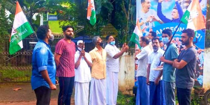 രാജ്യത്തിനായി ജീവന് ബലിയര്പ്പിച്ച മുന് പ്രധാനമന്ത്രി രാജീവ് ഗാന്ധിയെ മോദി സര്ക്കാര് അപമാനിച്ചു ; യൂത്ത് കോണ്ഗ്രസ് രാജ്യത്തിനായി ജീവന് ബലിയര്പ്പിച്ച മുന് പ്രധാനമന്ത്രി രാജീവ് ഗാന്ധിയെ മോദി സര്ക്കാര് അപമാനിച്ചു ; യൂത്ത് കോണ്ഗ്രസ്