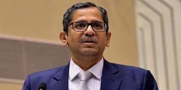 സുപ്രിംകോടതി ജഡ്ജിമാരുടെ നിയമനം ; മാധ്യമവാര്ത്തകളില് അതൃപ്തി പ്രകടിപ്പിച്ച് ചീഫ് ജസ്റ്റിസ് സുപ്രിംകോടതി ജഡ്ജിമാരുടെ നിയമനം ; മാധ്യമവാര്ത്തകളില് അതൃപ്തി പ്രകടിപ്പിച്ച് ചീഫ് ജസ്റ്റിസ്