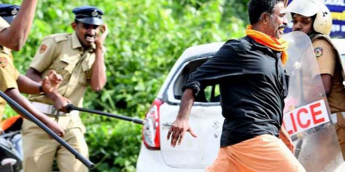 ശബരിമല സ്ത്രീ പ്രവേശനം – പൗരത്വ നിയമഭേദഗതി ; കേസുകള് പിൻവലിക്കാൻ പ്രത്യേകം ഉത്തരവുകള് വേണമെന്ന് കോടതികള് ശബരിമല സ്ത്രീ പ്രവേശനം – പൗരത്വ നിയമഭേദഗതി ; കേസുകള് പിൻവലിക്കാൻ പ്രത്യേകം ഉത്തരവുകള് വേണമെന്ന് കോടതികള്