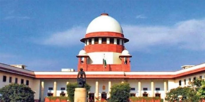 പത്ത്, പന്ത്രണ്ട് ക്ലാസുകളുടെ പരീക്ഷാഫീസ് മടക്കി നൽകണമെന്ന ആവശ്യം തള്ളി സുപ്രീംകോടതി പത്ത്, പന്ത്രണ്ട് ക്ലാസുകളുടെ പരീക്ഷാഫീസ് മടക്കി നൽകണമെന്ന ആവശ്യം തള്ളി സുപ്രീംകോടതി
