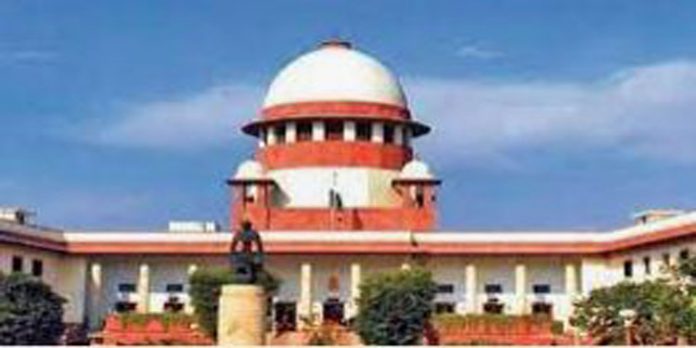 പെഗാസസ് – ഉപയോഗിക്കാൻ നിയമതടസ്സമില്ലെന്ന് കേന്ദ്രം ; കേസ് വിശദമായി കേൾക്കുമെന്ന് സുപ്രീം കോടതി പെഗാസസ് – ഉപയോഗിക്കാൻ നിയമതടസ്സമില്ലെന്ന് കേന്ദ്രം ; കേസ് വിശദമായി കേൾക്കുമെന്ന് സുപ്രീം കോടതി