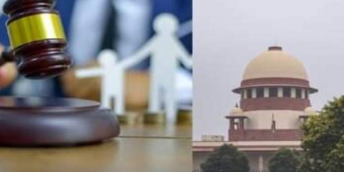 ഭാര്യയില് നിന്ന് വിവാഹമോചനം നേടാം – മക്കളില് നിന്നല്ല : സുപ്രീംകോടതി ഭാര്യയില് നിന്ന് വിവാഹമോചനം നേടാം – മക്കളില് നിന്നല്ല : സുപ്രീംകോടതി