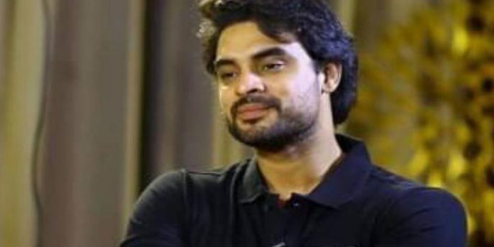 സമൂഹ മാധ്യമങ്ങളിലൂടെ അപകീർത്തിപ്പെടുത്തിയെന്ന ടൊവിനോയുടെ പരാതി ; അന്വേഷണം ആരംഭിച്ചു സമൂഹ മാധ്യമങ്ങളിലൂടെ അപകീർത്തിപ്പെടുത്തിയെന്ന ടൊവിനോയുടെ പരാതി ; അന്വേഷണം ആരംഭിച്ചു