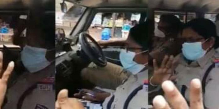 ഇന്ഷുറന്സ് ഇല്ലാത്തതിന് മൊബൈല് ഫോണ് പിടിച്ചുവാങ്ങി ട്രാഫിക് എസ്.ഐ ; ചോദ്യം ചെയ്ത് നാട്ടുകാര് ഇന്ഷുറന്സ് ഇല്ലാത്തതിന് മൊബൈല് ഫോണ് പിടിച്ചുവാങ്ങി ട്രാഫിക് എസ്.ഐ ; ചോദ്യം ചെയ്ത് നാട്ടുകാര്