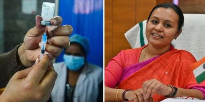 പിണറായി സർക്കാർ പെറ്റി സർക്കാരെന്ന് പ്രതിപക്ഷം ; കടയിൽ പോകാൻ വാക്സീൻ സർട്ടിഫിക്കറ്റ് വേണം – ആരോഗ്യമന്ത്രി പിണറായി സർക്കാർ പെറ്റി സർക്കാരെന്ന് പ്രതിപക്ഷം ; കടയിൽ പോകാൻ വാക്സീൻ സർട്ടിഫിക്കറ്റ് വേണം – ആരോഗ്യമന്ത്രി
