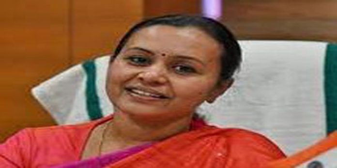സംസ്ഥാനത്തെ കൊവിഡ് സാഹചര്യം ; ആരോഗ്യവകുപ്പ് അടിയന്തര യോഗം ചേര്ന്നു സംസ്ഥാനത്തെ കൊവിഡ് സാഹചര്യം ; ആരോഗ്യവകുപ്പ് അടിയന്തര യോഗം ചേര്ന്നു