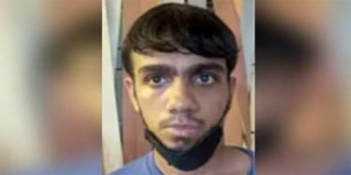 പ്രാങ്ക് വീഡിയോകള്ക്കായി സ്ത്രീകള്ക്ക് നേരേ അശ്ലീലചേഷ്ടകള് ; കൊച്ചിയില് യുവാവ് പിടിയില് പ്രാങ്ക് വീഡിയോകള്ക്കായി സ്ത്രീകള്ക്ക് നേരേ അശ്ലീലചേഷ്ടകള് ; കൊച്ചിയില് യുവാവ് പിടിയില്